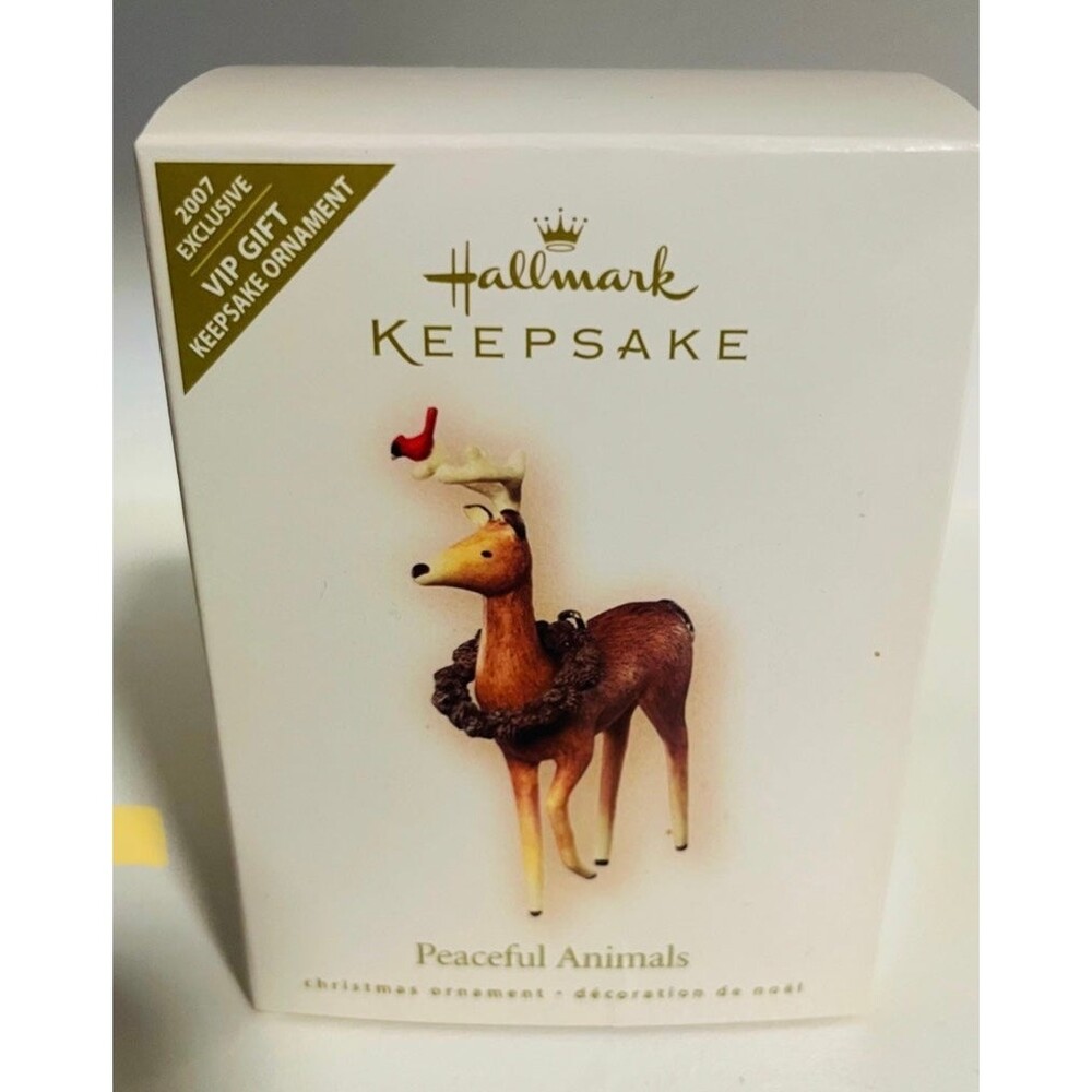 Hallmark Keepsake Christmas Tree Ornament Peaceful Animals 2007 Holiday Decor